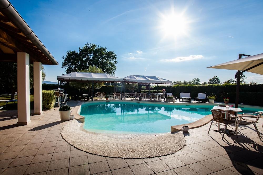 Hotel La Posta Di Torrenova Ορμπετέλλο Εξωτερικό φωτογραφία